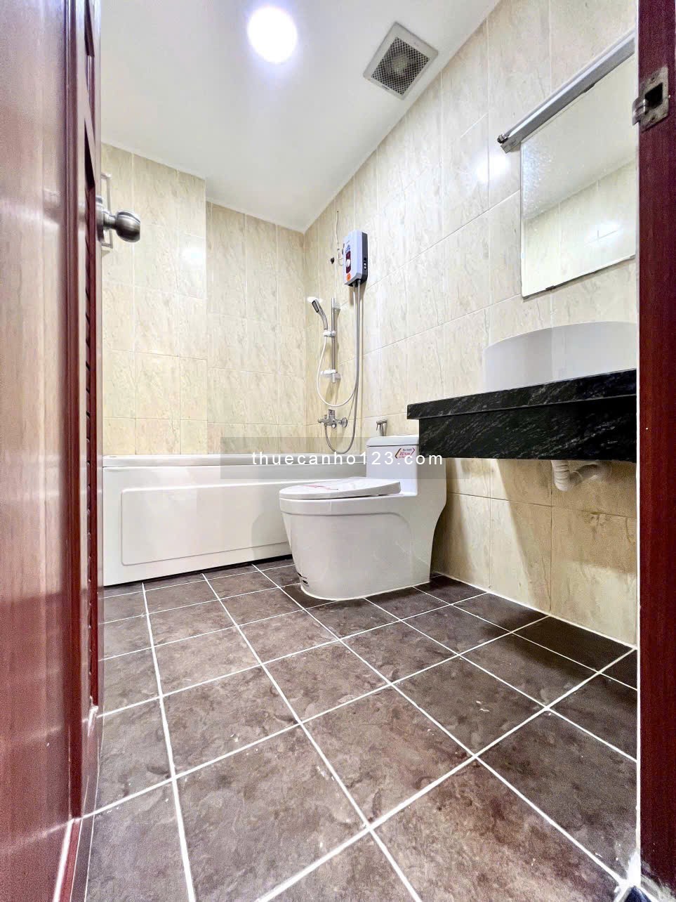 Cho thuê căn hộ The Harmona, DT 73m2, 2PN, Full NT, giá 12tr/tháng.