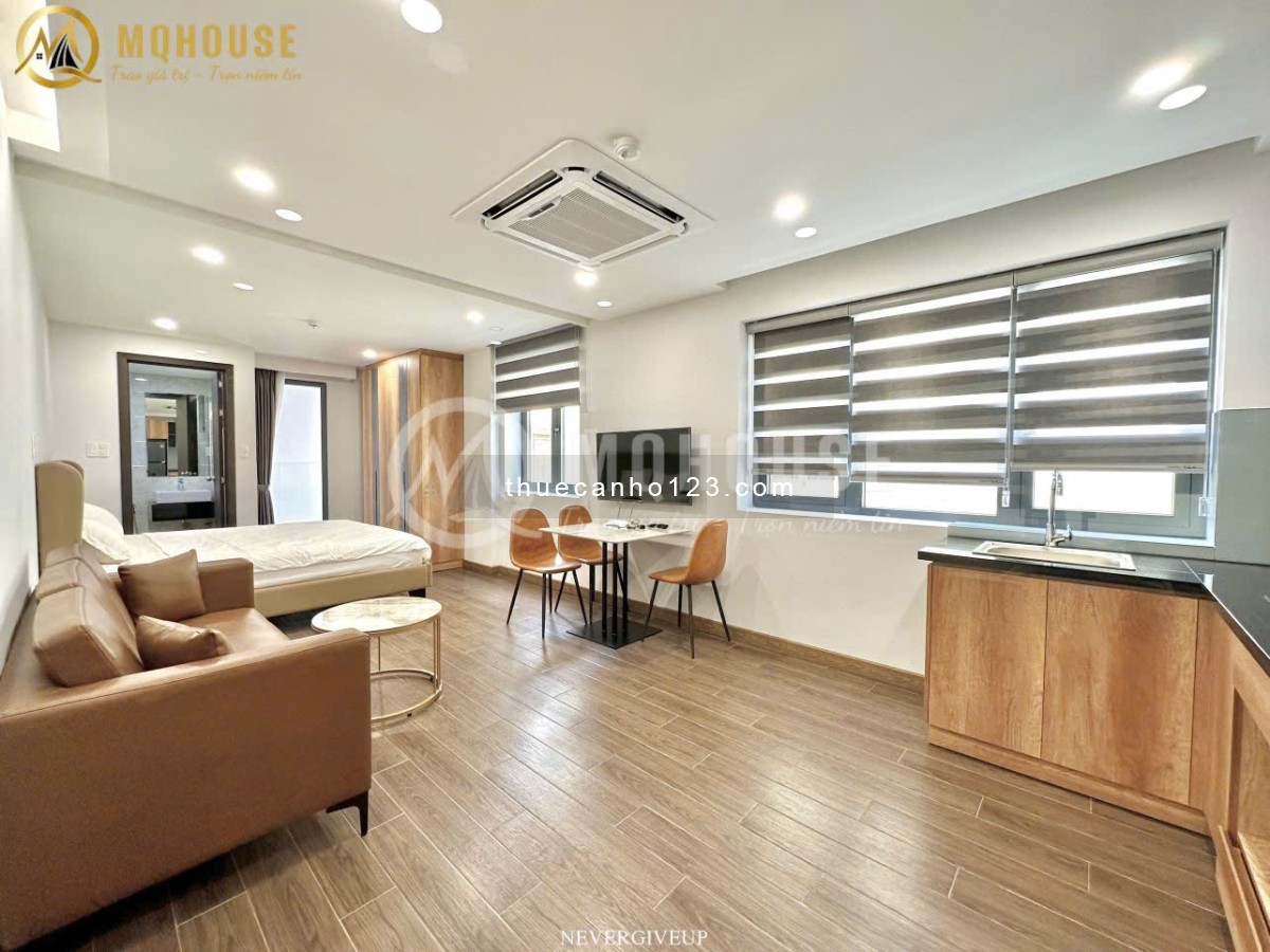 Khai trương căn hộ 40m2 - Thang máy, balcony, bãi ô tô - Ngay Điện Biên Phủ