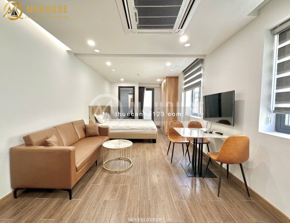 Khai trương căn hộ 40m2 - Thang máy, balcony, bãi ô tô - Ngay Điện Biên Phủ