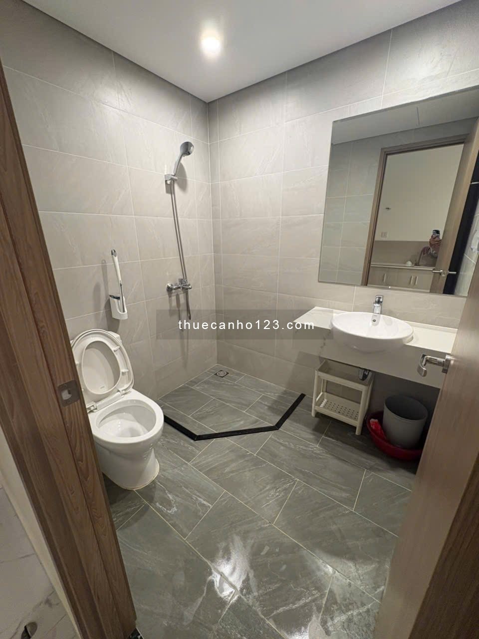 Cho thuê căn hộ studio Vinhomes Grand Park Quận 9