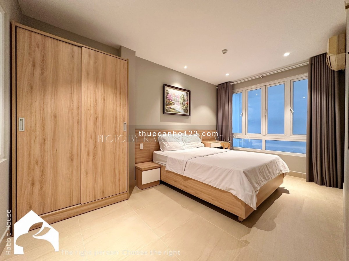Căn hộ 1PN ban công view thoáng, full nội thất, hầm xe rộng, ra vào vân tay, gần Quận 1,3