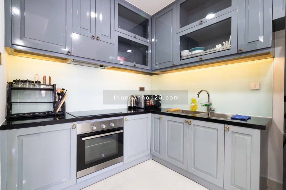 Thuê Saigon Royal 2PN 2WC full nội thất view sông tại Bến Vân Đồn q4 gần Bitexco Nguyễn Huệ Q1