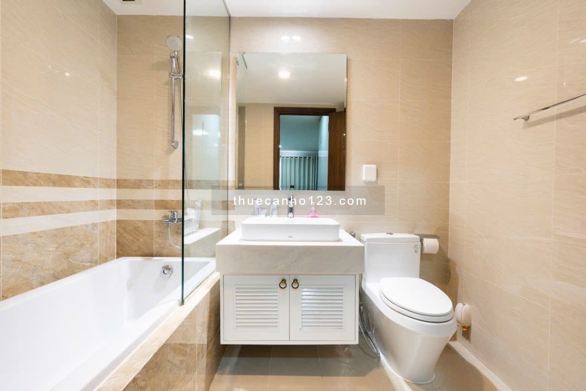 Thuê Saigon Royal 2PN 2WC full nội thất view sông tại Bến Vân Đồn q4 gần Bitexco Nguyễn Huệ Q1
