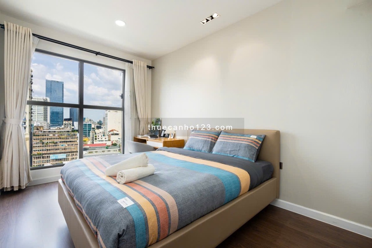 Thuê Saigon Royal 2PN 2WC full nội thất view sông tại Bến Vân Đồn q4 gần Bitexco Nguyễn Huệ Q1