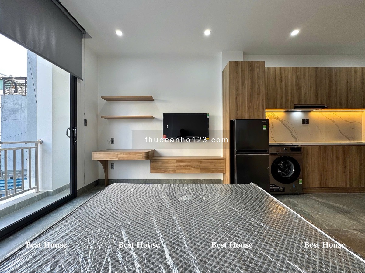 Căn hộ nội thất cao cấp tại Tân Phú – Ban công, tách bếp, giặt riêng.