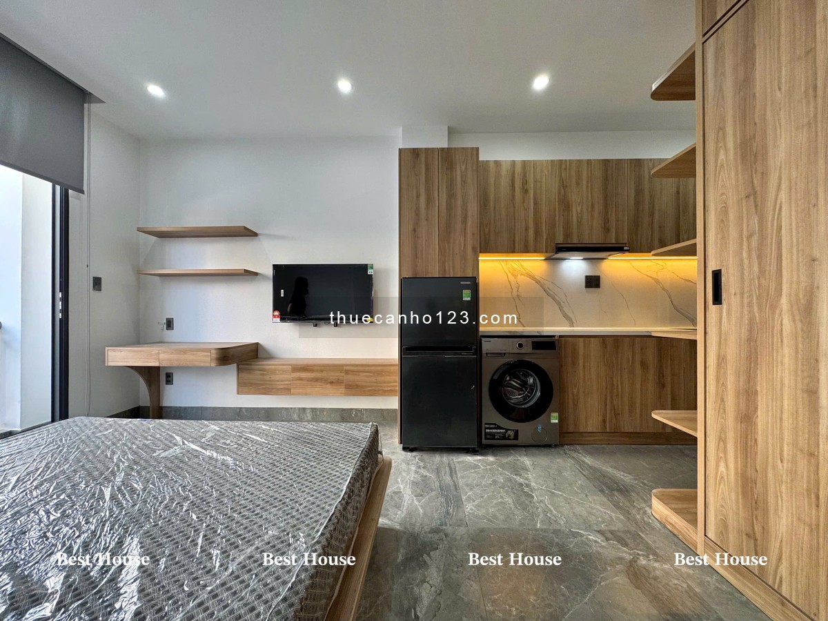 Căn hộ nội thất cao cấp tại Tân Phú – Ban công, tách bếp, giặt riêng.