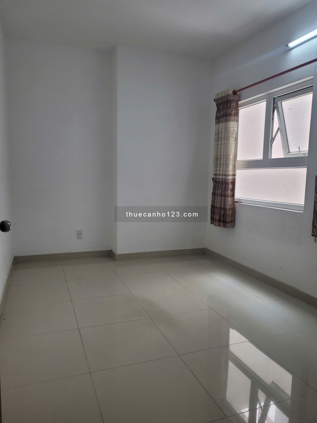 Cho thuê căn hộ Đạt Gia 2PN giá 6.5tr nhà trống – 2PN giá 7tr full nội thất