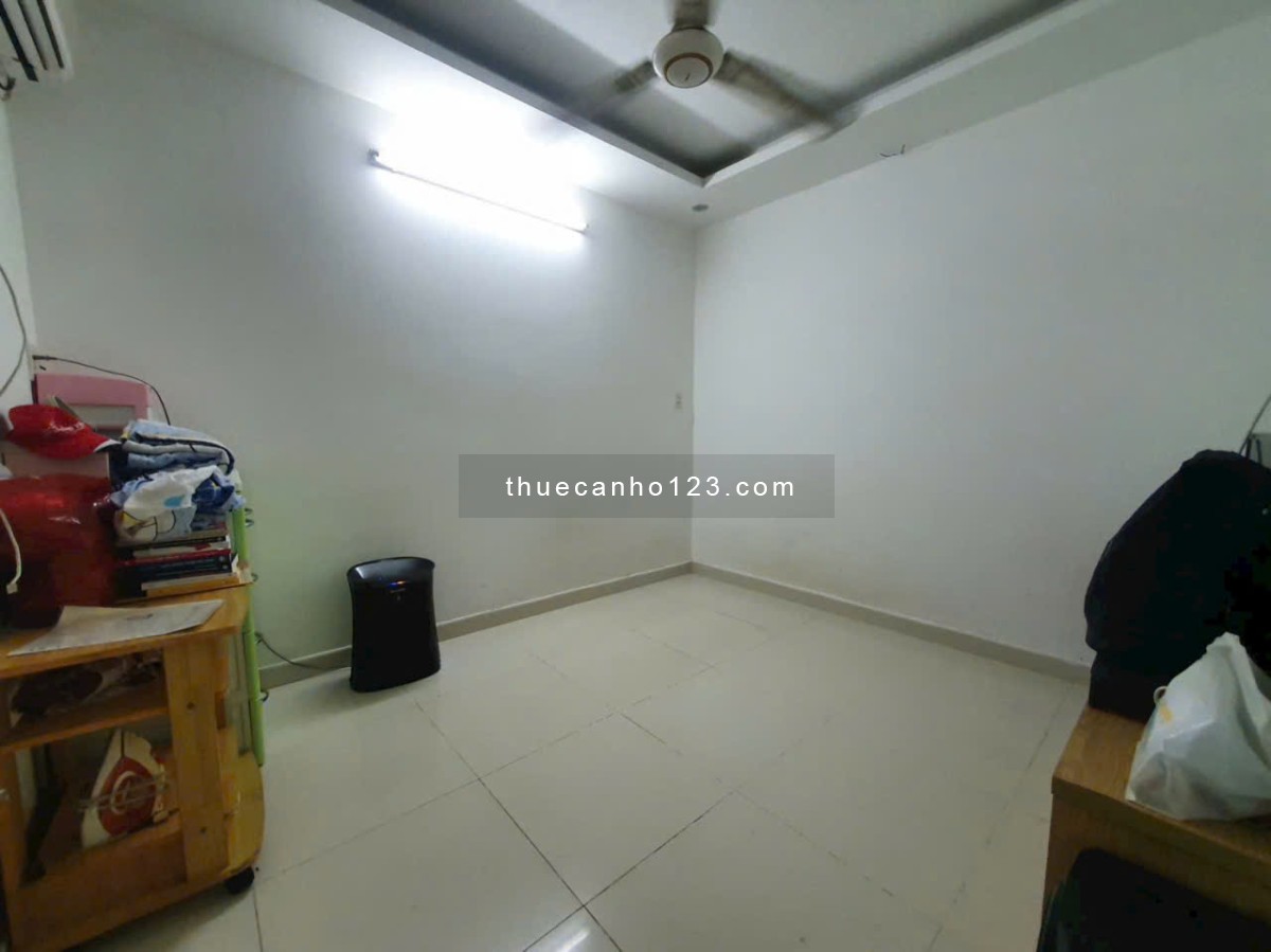 Chung cư Trương Định, P6, Q3 căn 2p ngủ, ban công, máy lạnh chỉ 9,5tr/th