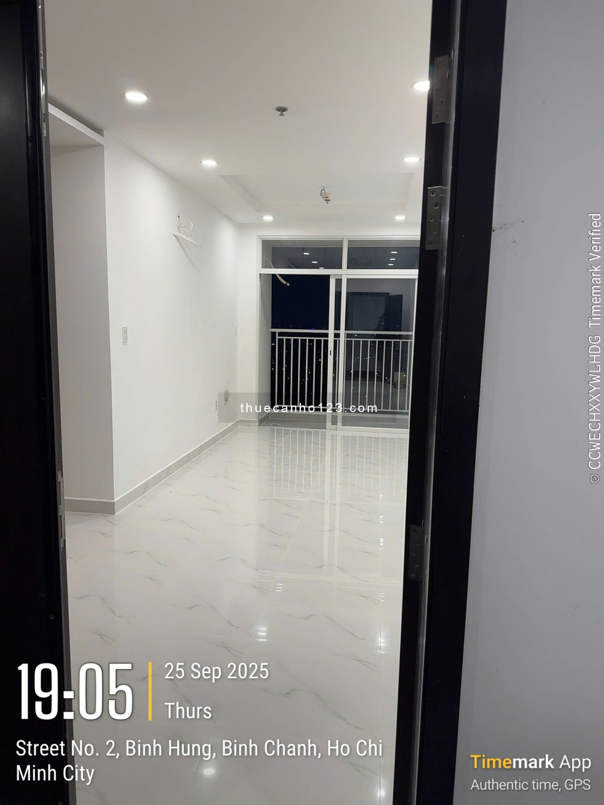 CHO THUÊ chung cư Terra Mia 68m² view sông gồm 2 máy lạnh, rèm, máy nước nóng, máy hút mùi, bếp điện