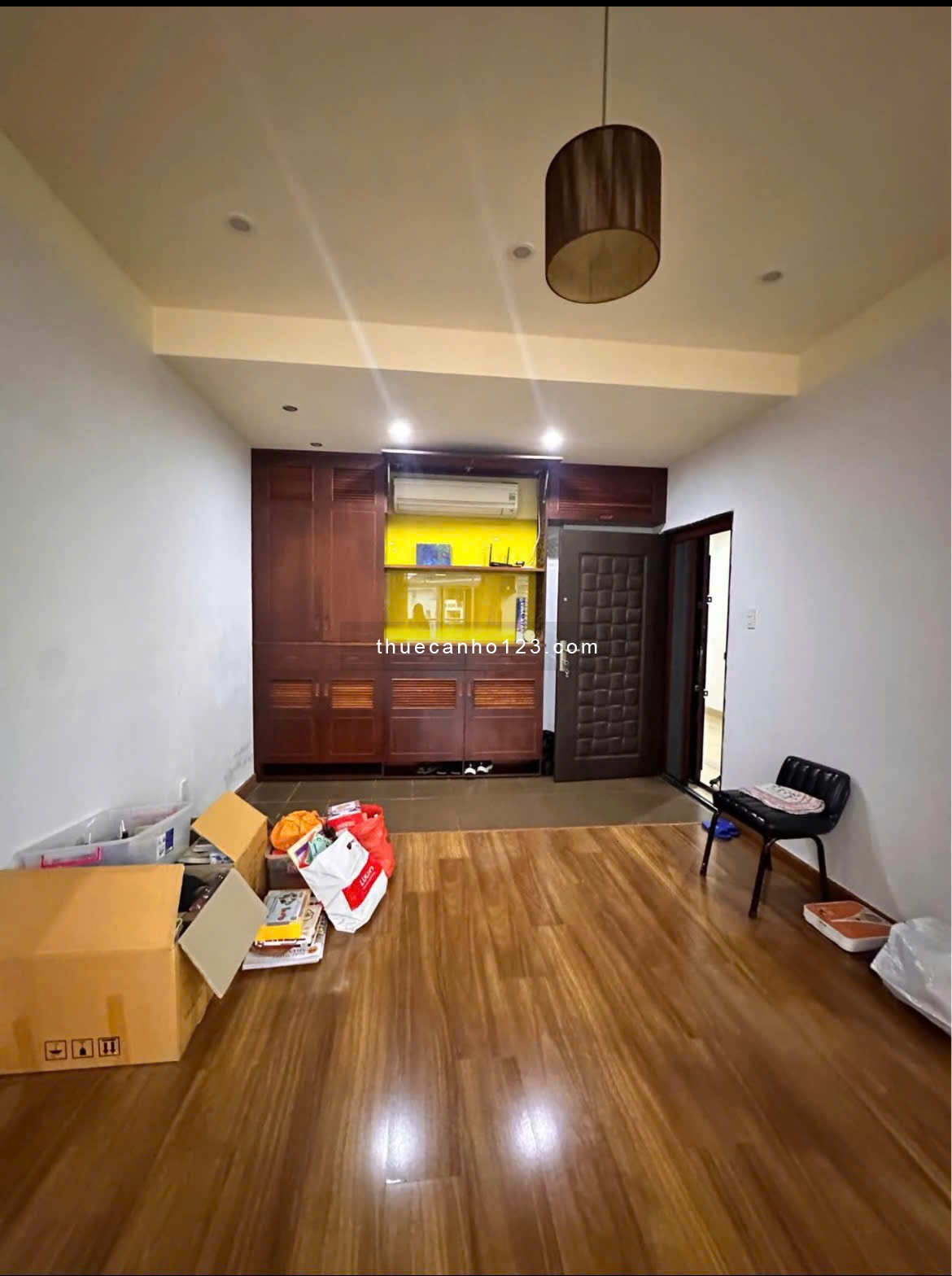 Chung cư Nguyễn Phúc Nguyên, Q3: 77m2, 2PN, NTCB, 12tr/th. Căn góc