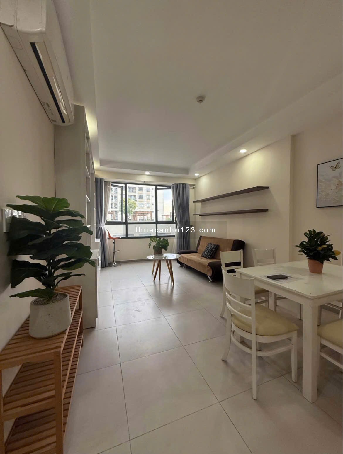 Chung cư Screc, 2PN, Căn góc, NTCB, Trường Sa, P12, Q3, 12tr5/th.