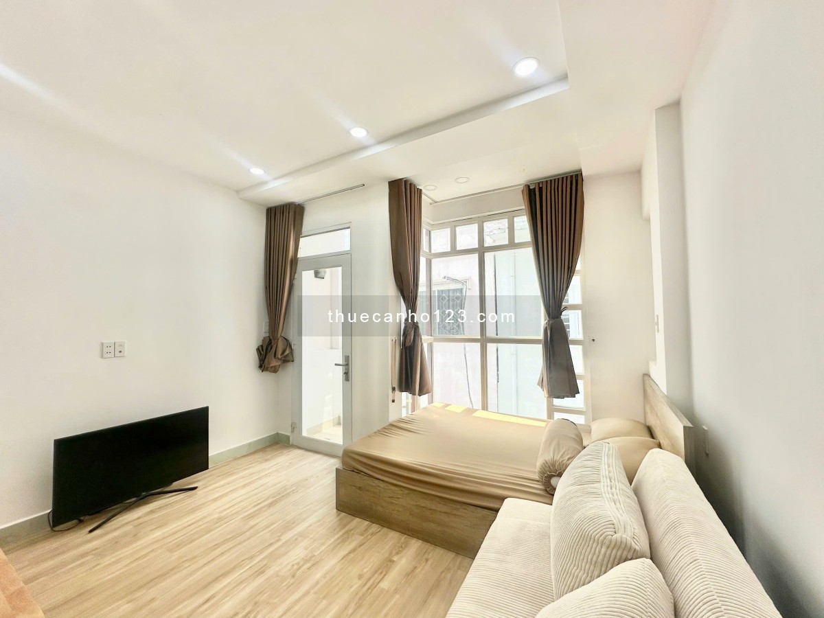 Cho thuê studio ban công Q1, gần chợ Tân Định, nhà thờ Tân Định, công viên Lê Văn Tám...