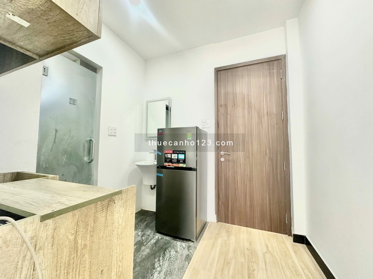 Cho thuê studio ban công Q1, gần chợ Tân Định, nhà thờ Tân Định, công viên Lê Văn Tám...