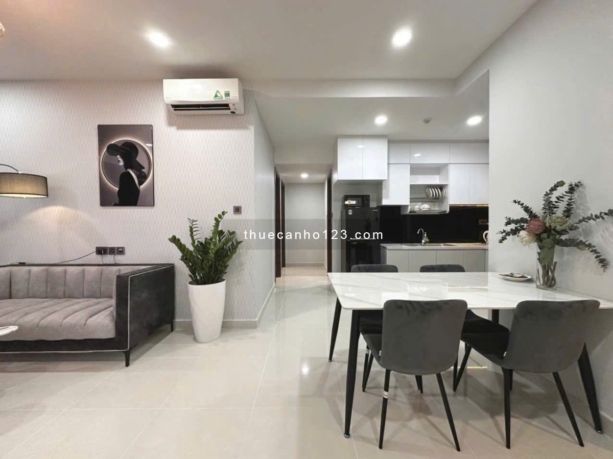 CHO THUÊ SAIGON ROYAL 2PN2WC 88m2 VIEW SÔNG BITEXCO BẾN VÂN ĐỒN QUẬN 4 SÁT Q1 Q3 LH 0775924600