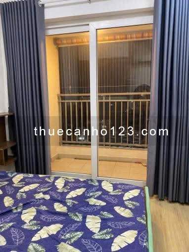 Chung cư 590, CMT8, P. 11, Quận 3 căn 2p ngủ, có NTCB, ban công 12tr/th