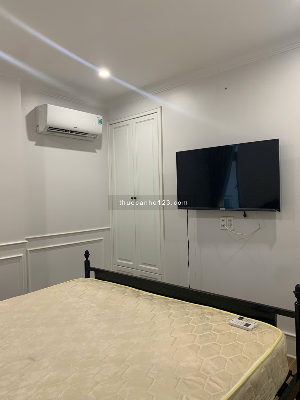 Căn Hộ 1 Phòng Ngủ Hiện Đại Tại Khu Biệt Thự Ven Sông Sài Gòn – Quận 2