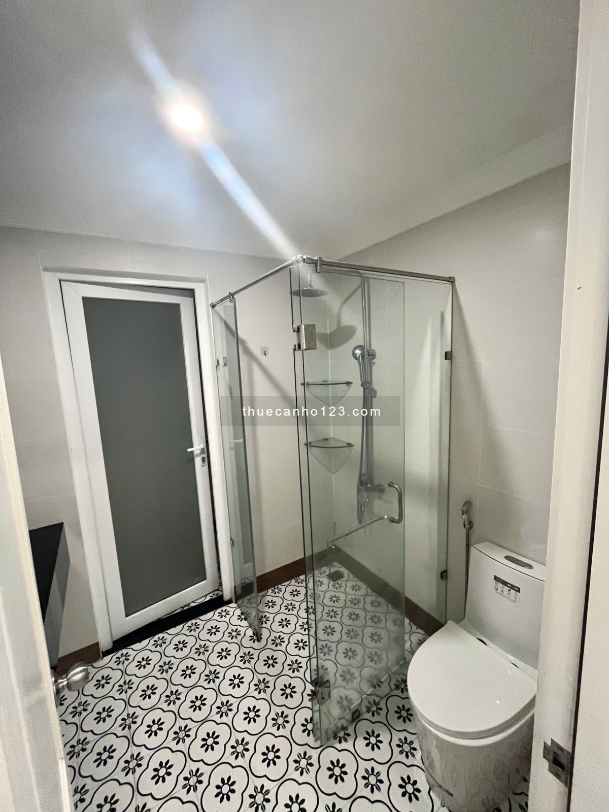 Căn Hộ 1 Phòng Ngủ Hiện Đại Tại Khu Biệt Thự Ven Sông Sài Gòn – Quận 2