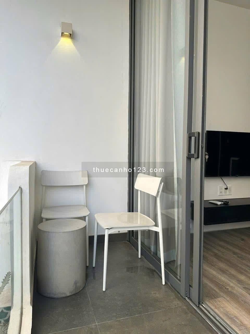 Cho thuê studio full nội that hiện đại - Ban công, máy giặt riêng gần công viên Hoàng Văn Thụ