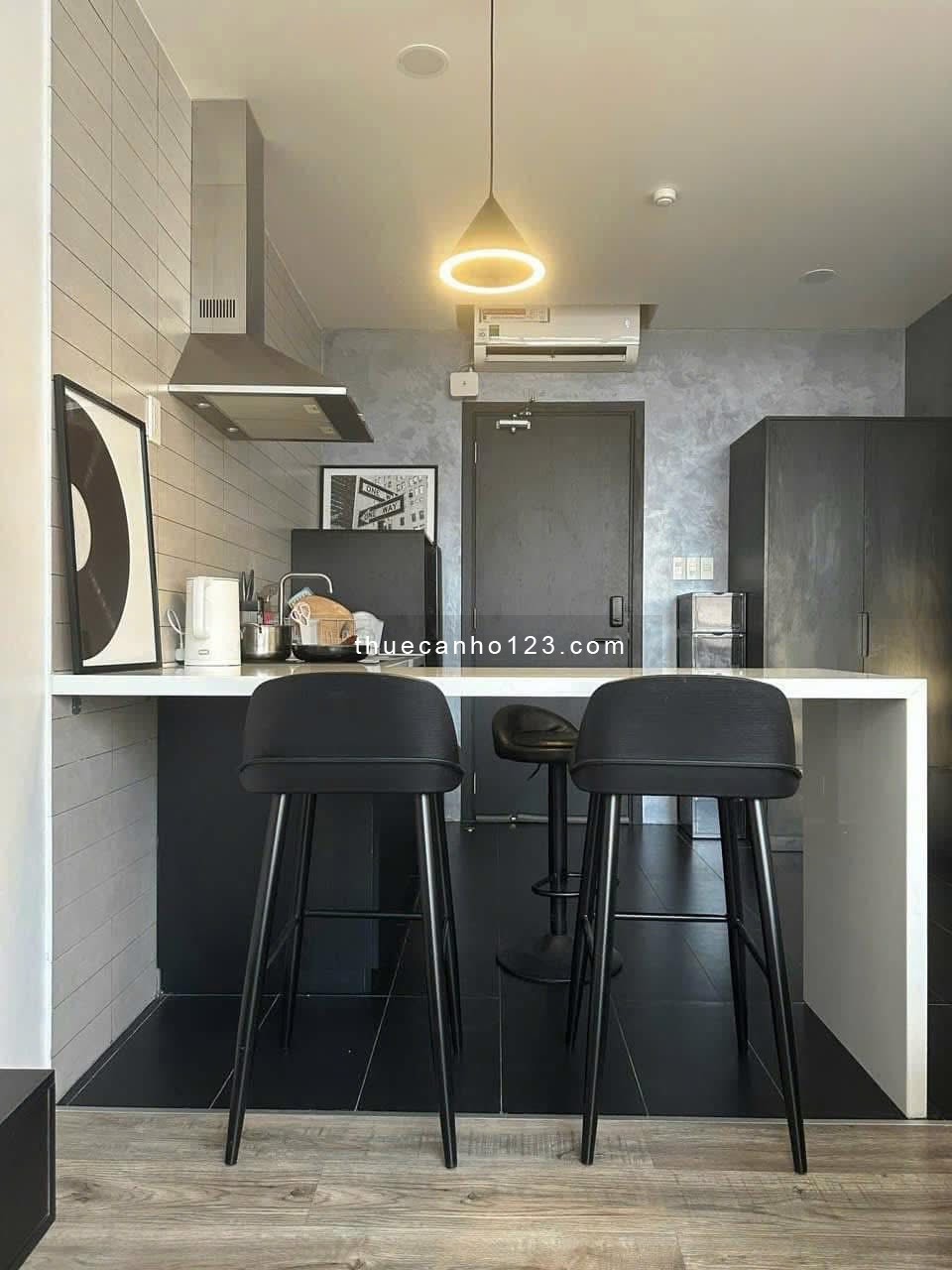 Cho thuê studio full nội that hiện đại - Ban công, máy giặt riêng gần công viên Hoàng Văn Thụ