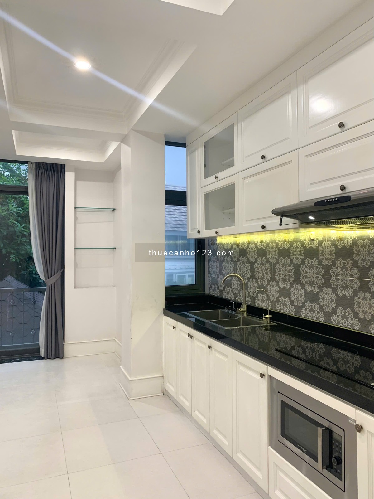 Căn Hộ 1 Phòng Ngủ Hiện Đại Tại Khu Biệt Thự Ven Sông Sài Gòn – Quận 2