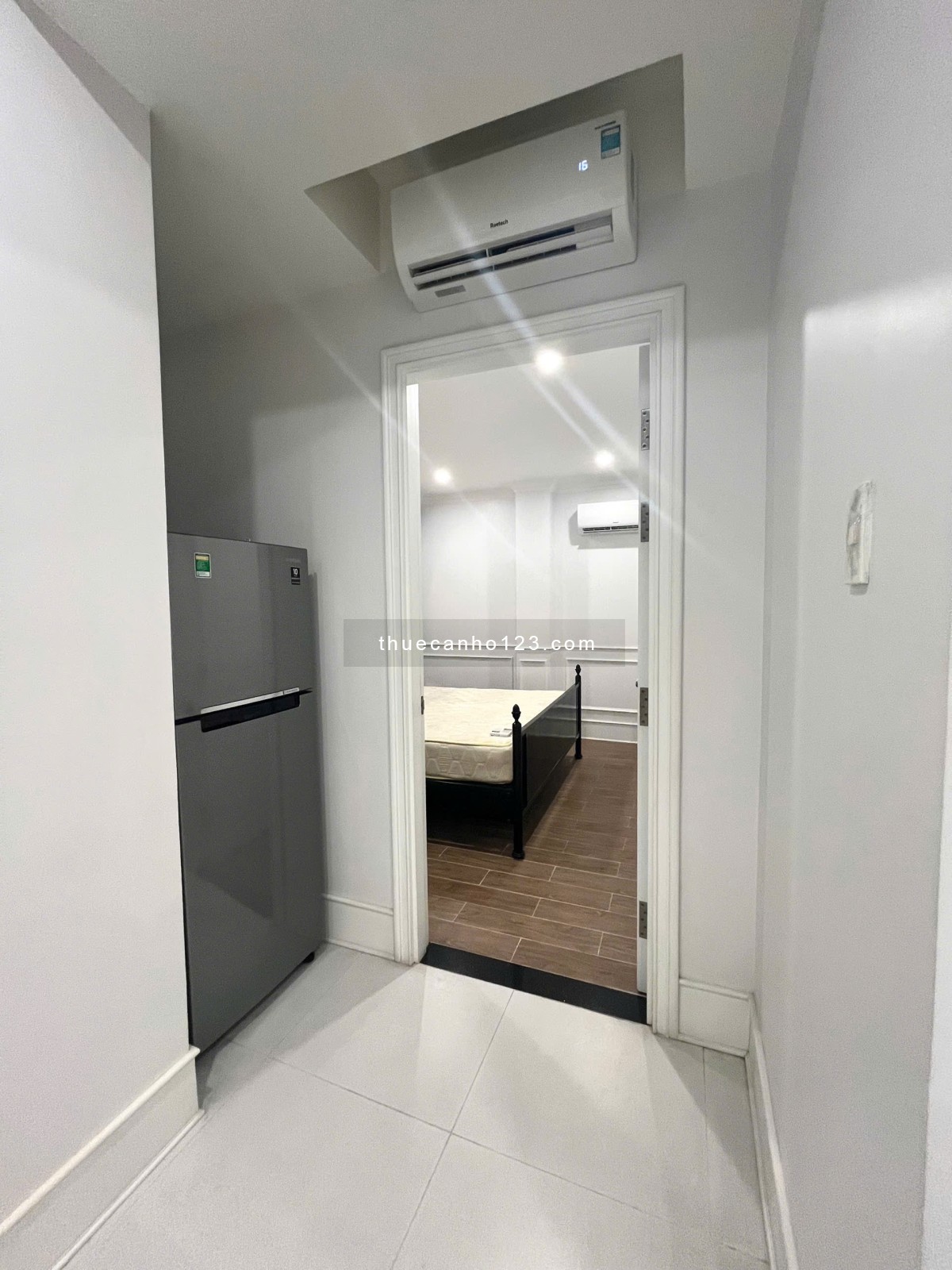 Căn Hộ 1 Phòng Ngủ Hiện Đại Tại Khu Biệt Thự Ven Sông Sài Gòn – Quận 2