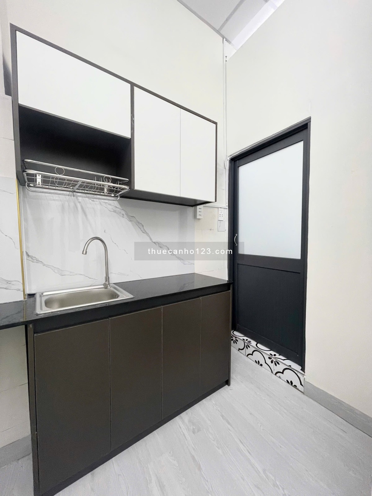 Căn hộ 2pn mới tinh, thoáng sáng, gần Công viên Lê Thị Riêng – CMT8, P5