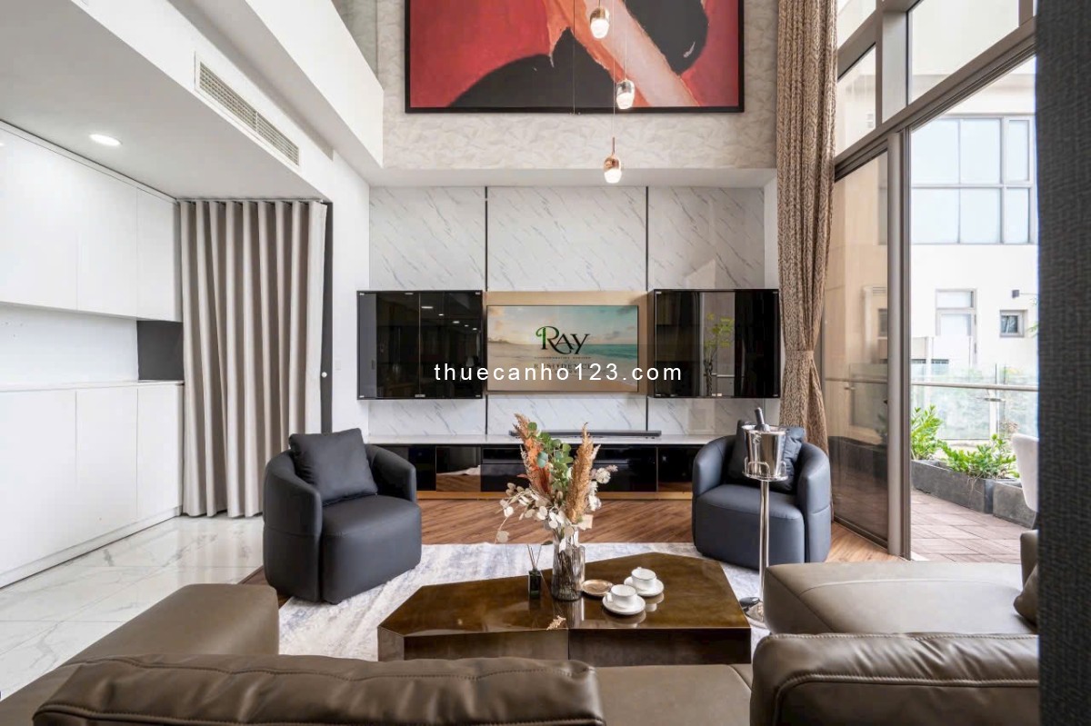 Thuê Millennium penthouse 3PN 3WC view sông Sài Gòn tầng cao nhất Bến Vân Đồn Q4 gần Q1 Q3 Bitexco