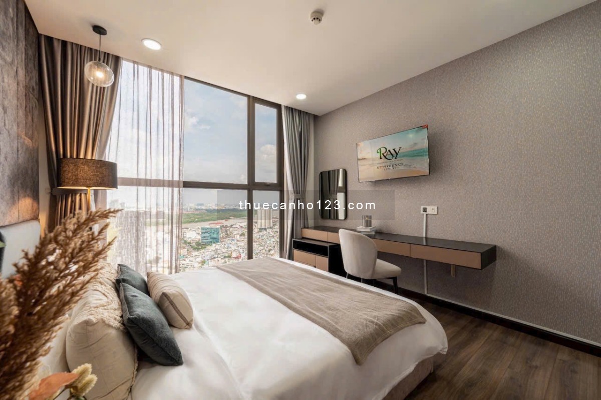 Thuê Millennium penthouse 3PN 3WC view sông Sài Gòn tầng cao nhất Bến Vân Đồn Q4 gần Q1 Q3 Bitexco