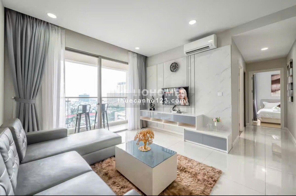 Cho thuê Millennium 2PN 2WC 65m2 view hồ bơi và quận 1 tại Bến Vân Đồn Quận 4