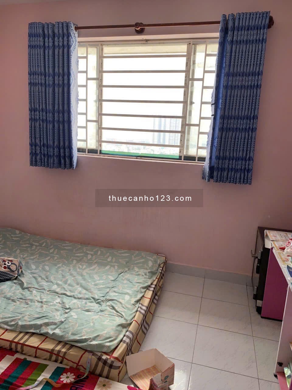 Căn hộ C/c Bàu cát, Tân BÌnh: 2p ngủ, có nội thất - ban công giá 8tr