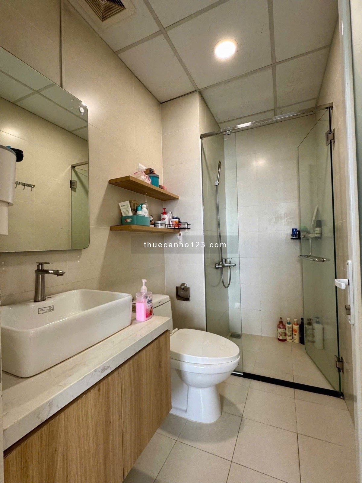 C/c Screc, 75m2, NTCB, 2PN, 1WC, Ngay Coopmart Trường Sa, Q3, 13tr/th.