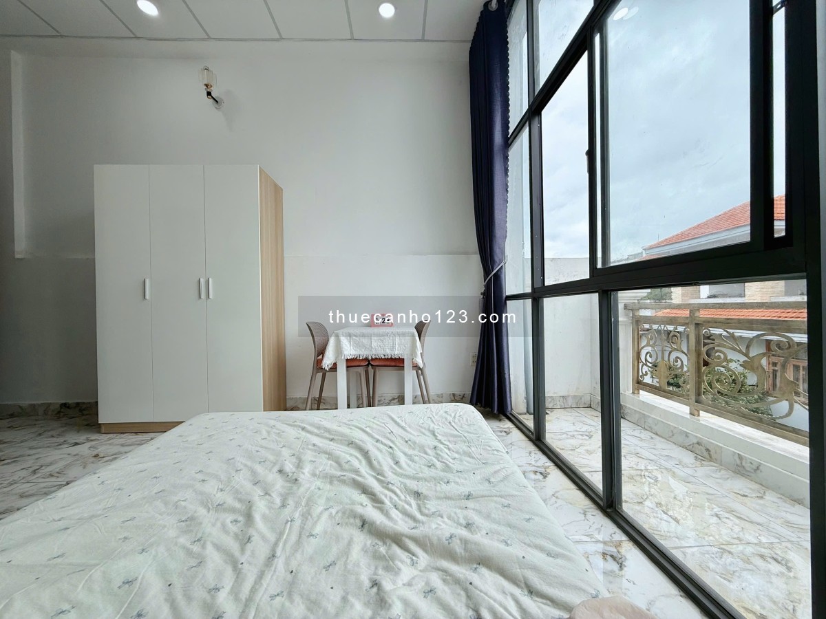Cho thuê căn Studio mới ban công tại Cộng Hòa kế bên Etown
