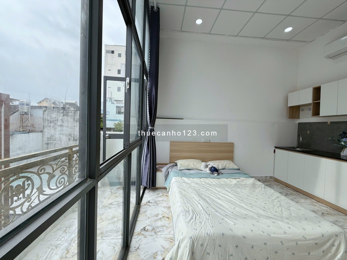 Cho thuê căn Studio mới ban công tại Cộng Hòa kế bên Etown