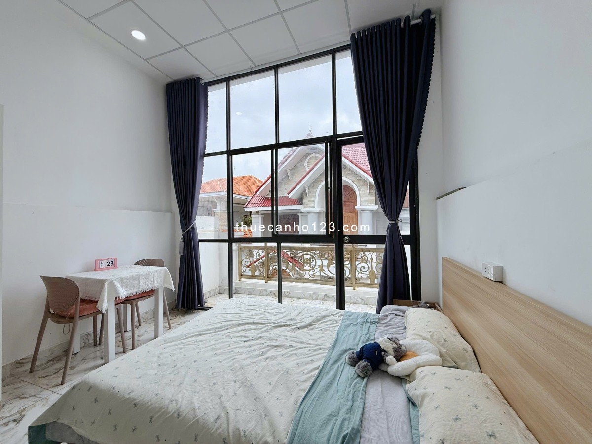 Cho thuê căn Studio mới ban công tại Cộng Hòa kế bên Etown