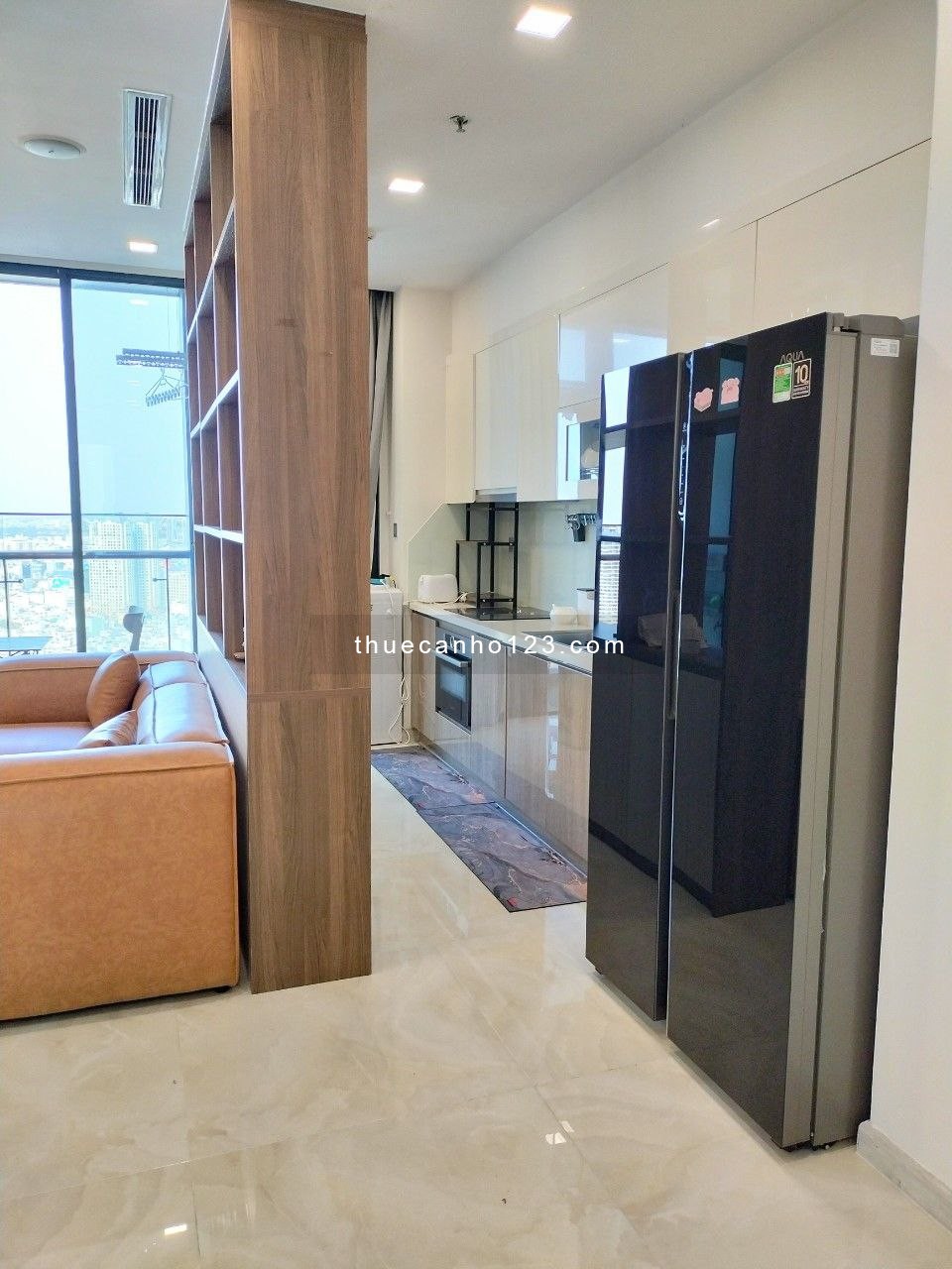 {3PN giá tốt} Cho thuê 3PN Vinhomes Golden River Quận 1 view LandmarkLH:0906.322.053 Linh