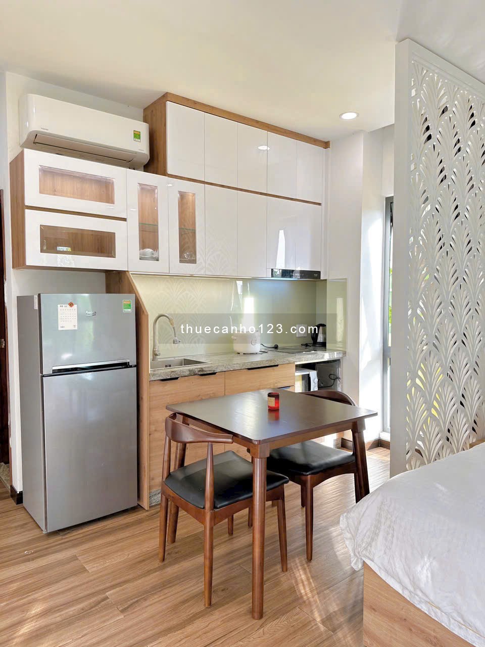 Cho thuê Căn hộ Dịch vụ 35m2 Full NT Mới 100% Cửa sổ Lớn tại Trường Sa, Phú Nhuận gần Q1, Q3