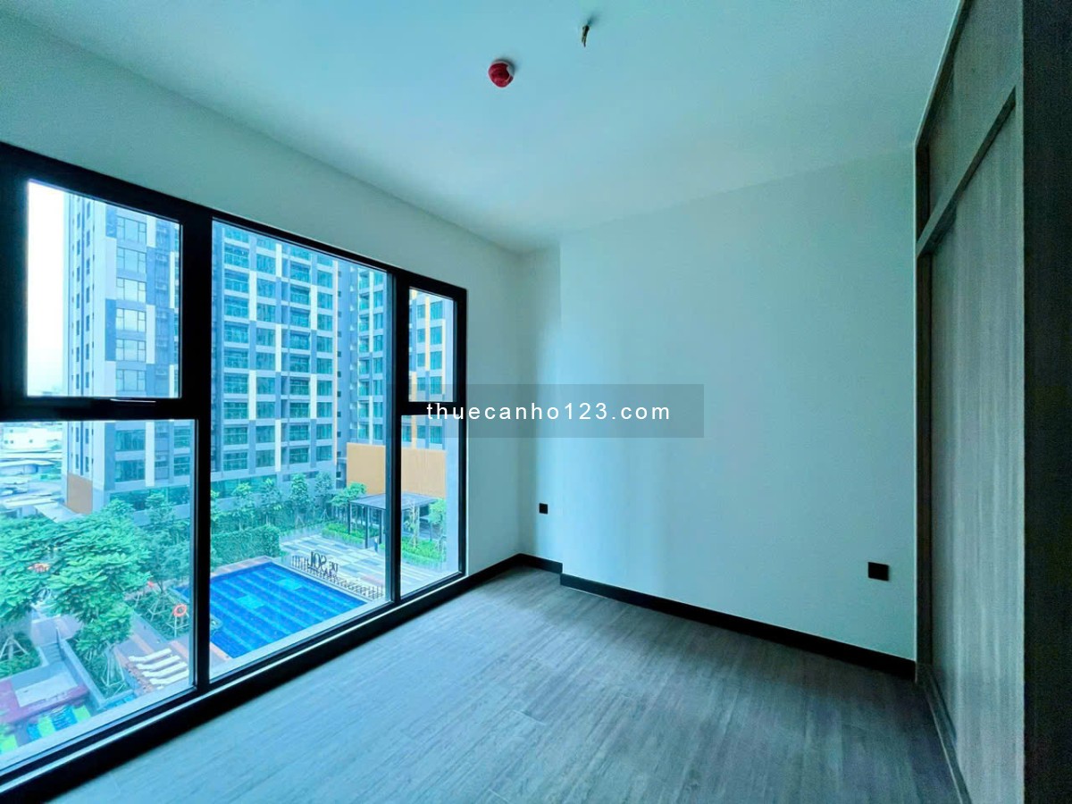 Cho thuê Delasol 2PN 2WC 75m2 tầng cao view nội khu yên tĩnh tại số 1 Tôn Thất Thuyết Quận 4