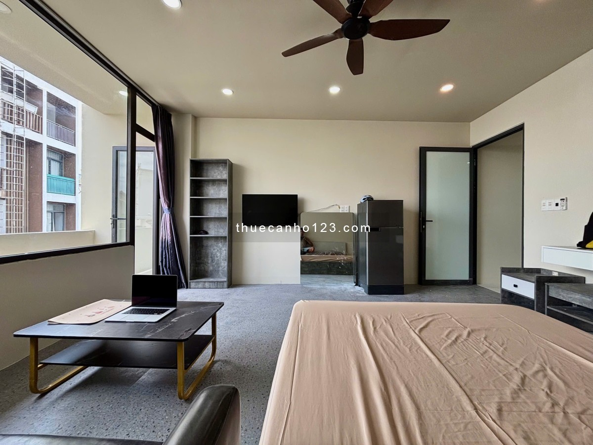 Căn Hộ Mới 100% - 45m2 - Ban Công Lớn - Gần Công Viên Gia Định - Sân Bay - Thang Máy - Full NT