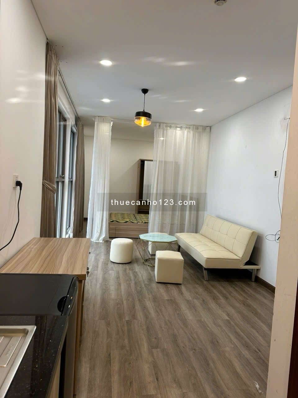 Căn hộ studio Masteri Millennium Quận 4 cho thuê