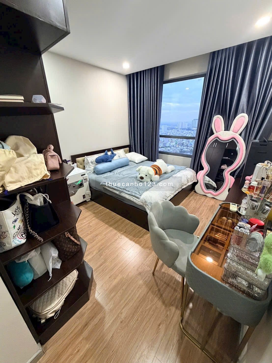 Cho thuê căn hộ 2PN2WC Gold View – View trực diện sông