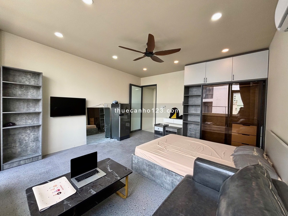 Căn Hộ Mới 100% - 45m2 - Ban Công Lớn - Gần Công Viên Gia Định - Sân Bay - Thang Máy - Full NT