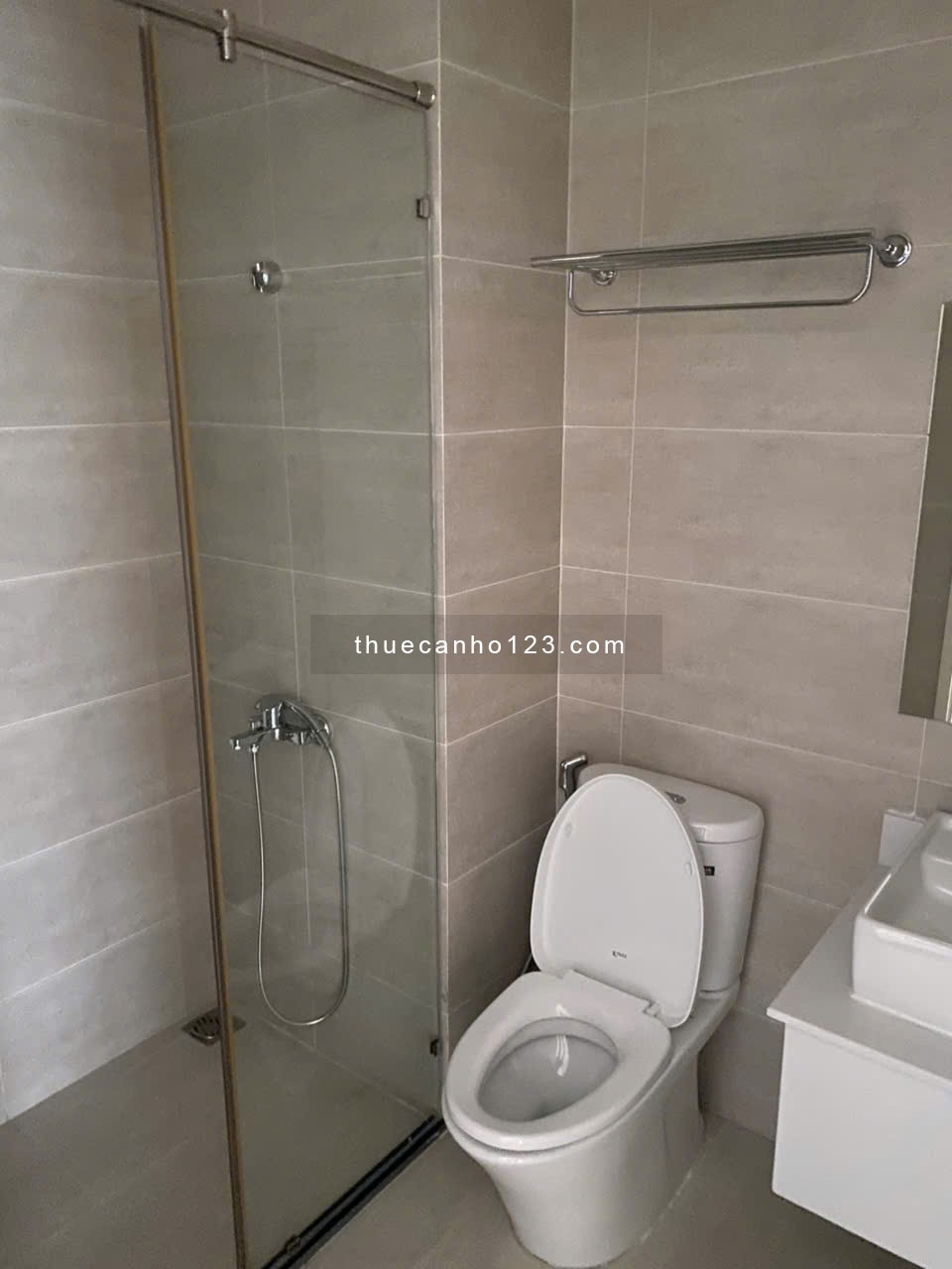 CHO THUÊ CĂN HỘ OFFICETEL LAVIDA PLUS - GIÁ TỐT 10 TRIỆU/THÁNG