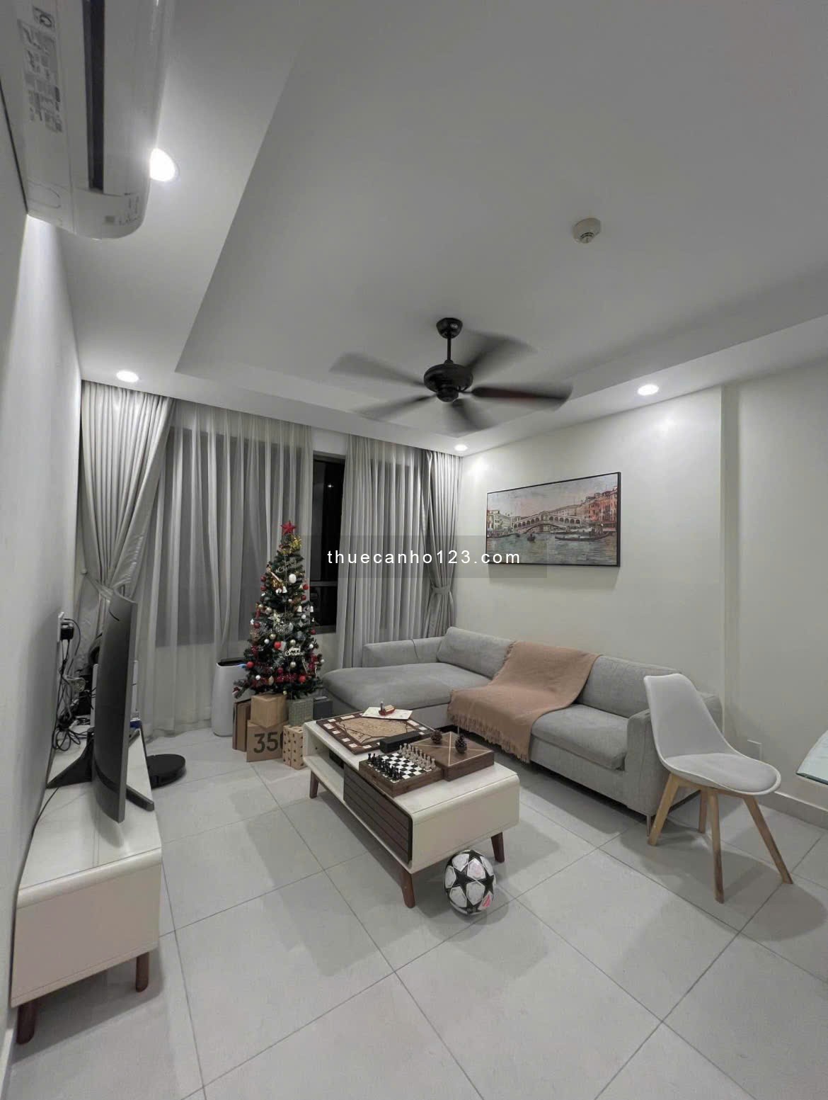 C/c Carillon 5,Tân Phú căn 77m2, 2PN, 2WC, Nội thất, Căn góc, 10tr/th.