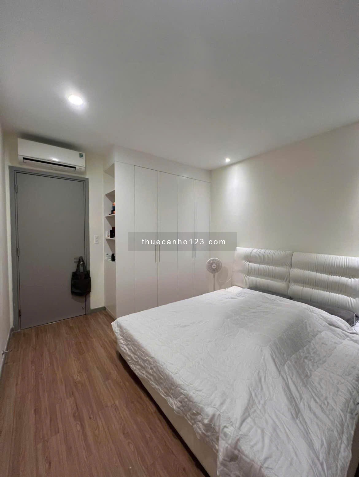 C/c Carillon 5,Tân Phú căn 77m2, 2PN, 2WC, Nội thất, Căn góc, 10tr/th.