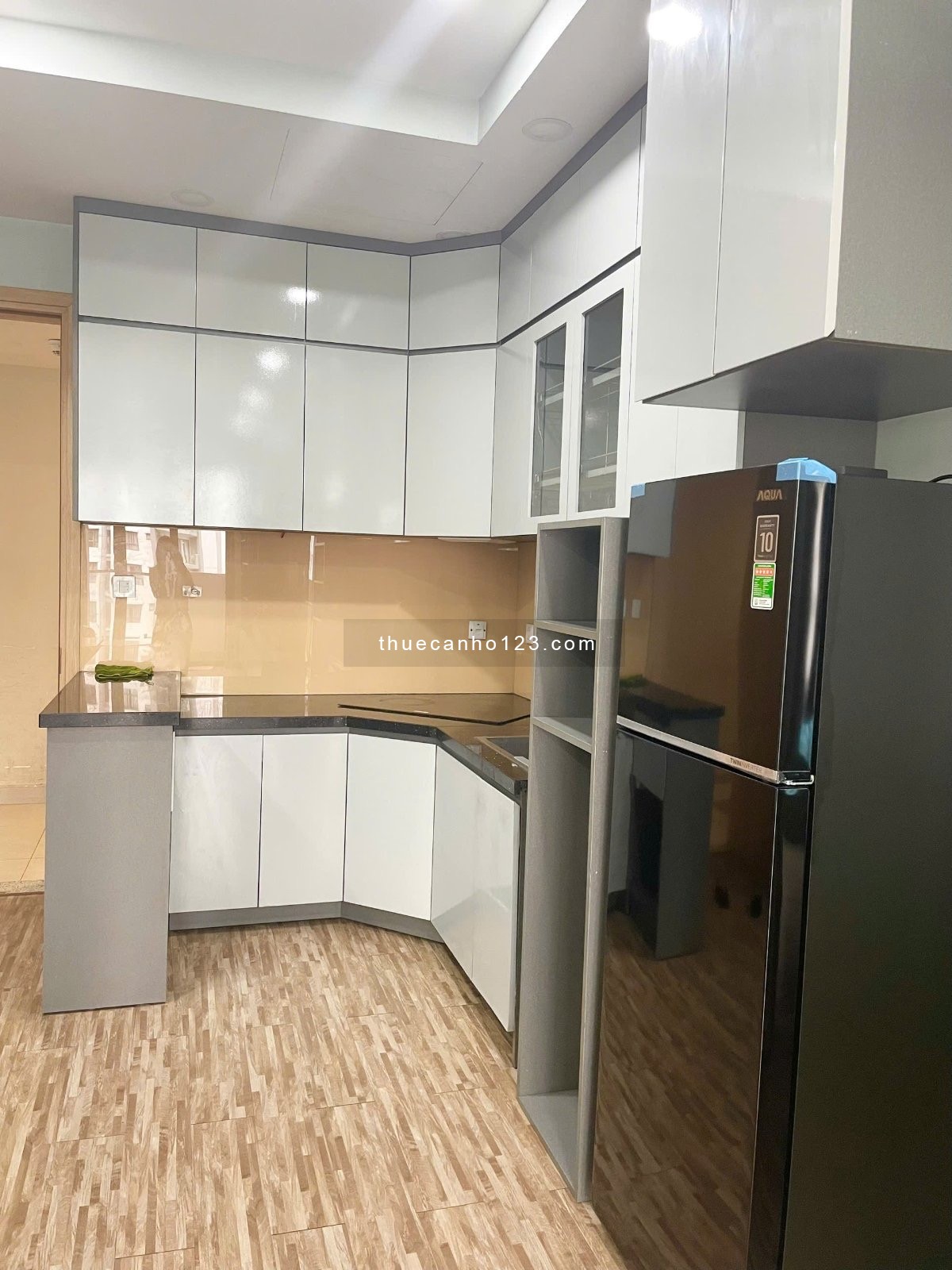 Cho thuê căn hộ 2PN, 15tr, full nội thất Emerald Celadon City Q.Tân Phú