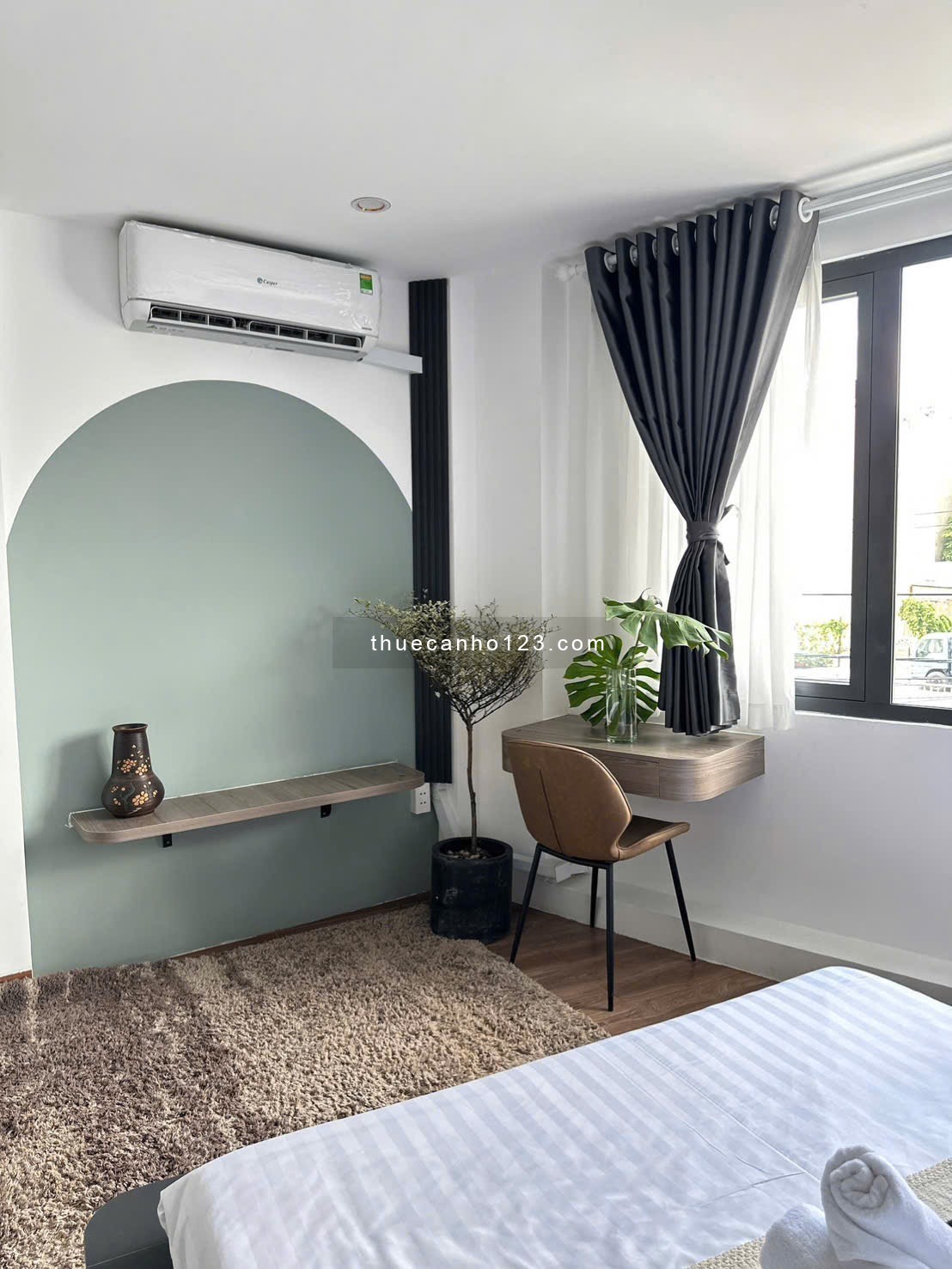 Hệ thống cho thuê căn hộ dịch vụ, phòng full nội thất mới có ban công, cửa sổ thoáng mát gần sân bay