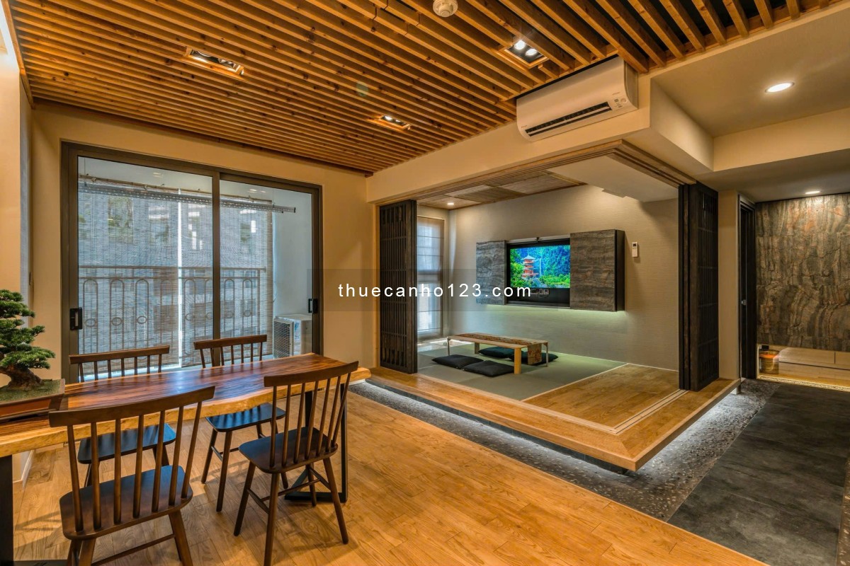 Thuê Saigon Royal 2PN 2WC view sông SG Bitexco tại Bến Vân Đồn Q4 gần Q1 Q3 Takashimaya Nguyễn Huệ