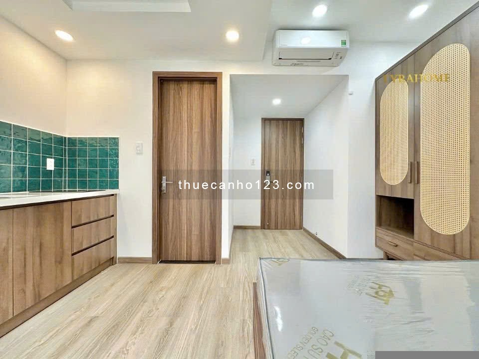 Nhà mới 100% - Bancol thoáng, nội thất nguyên seal, thiết kế sang chảnh - Ngay khu Phan Xích Long