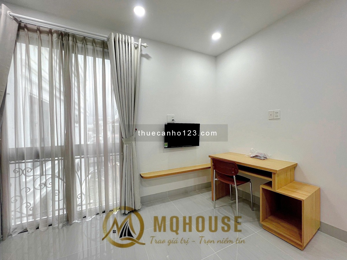 Căn Hộ Full Nội Thất - Thang Máy Hầm Xe - Ngay Hàng Xanh - ĐH UEF - Cầu Thị Nghè - Thảo Cầm Viên