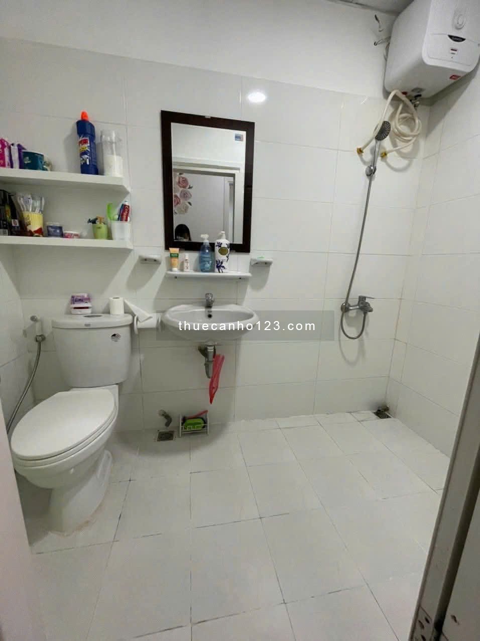 Chung cư Carillon 2, Trịnh Đình Thảo, TP: 74m2, 2p ngủ, NTCB, 10tr/th